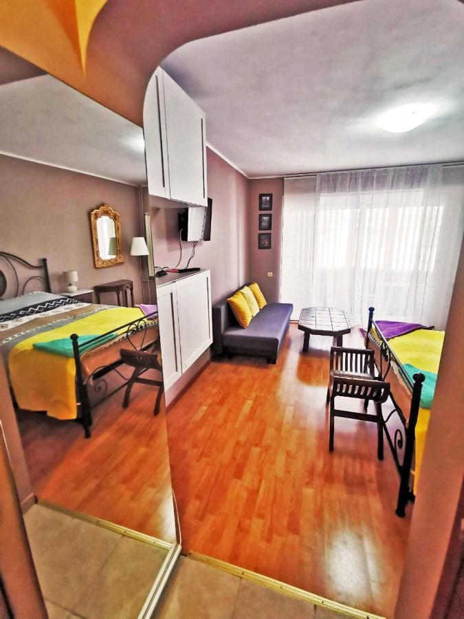 Cozy Studio Athenee Apartment Bucureşti Exterior foto